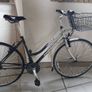 ladies city bike( can deliver) Image 3