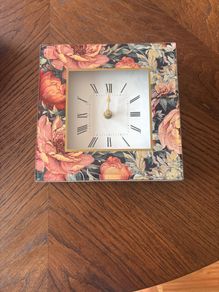 Cashel living clock