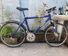 Trek zx7000 24 speed 26 inch wheels 19.5 inch frame front suspension steam with adjusted mudguards