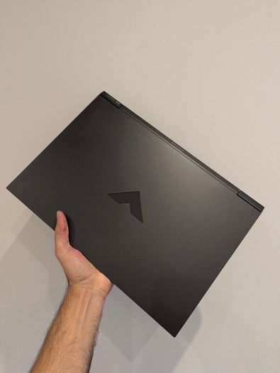 Gaming Laptop Victus 16