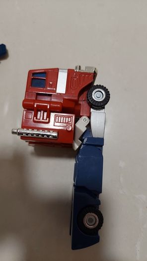 Transformer / toy Optimus GINRAI GOD