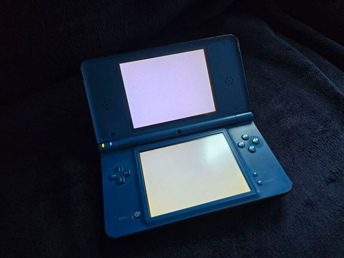 Nintendo DSi XL