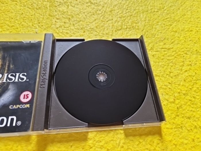Dino crisis PlayStation1 ps1 PlayStation2 ps2 games Original