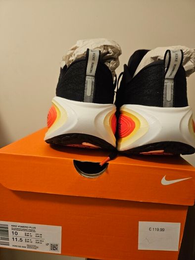 Nike Vomero Plus running shoes