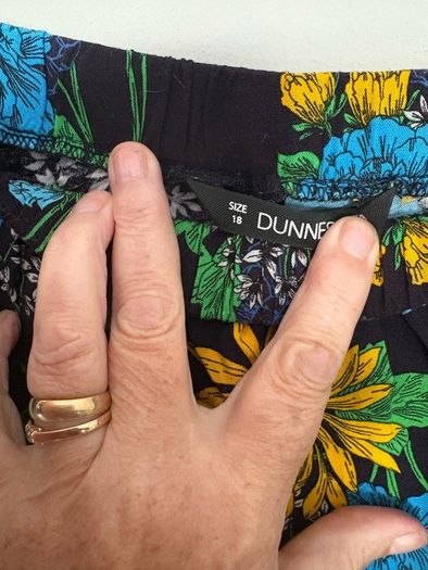 dunnes top