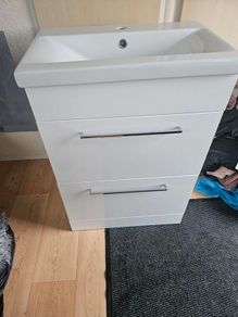 bathroom vanity unit