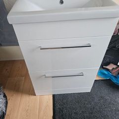 bathroom vanity unit