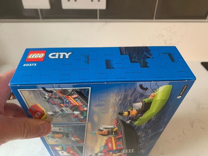 Lego City  60373