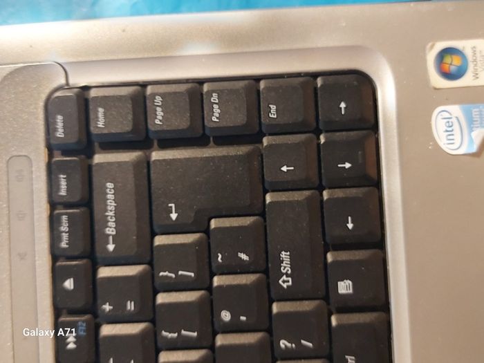 Dell Inspiron 1525, Model PP26L, Windows 7 Professional, 3GB Ram, 250GB HDD, Intel Pentium Dual CPU T2330 1.6GHz, Firefox, Opera, Chrome, and VLC