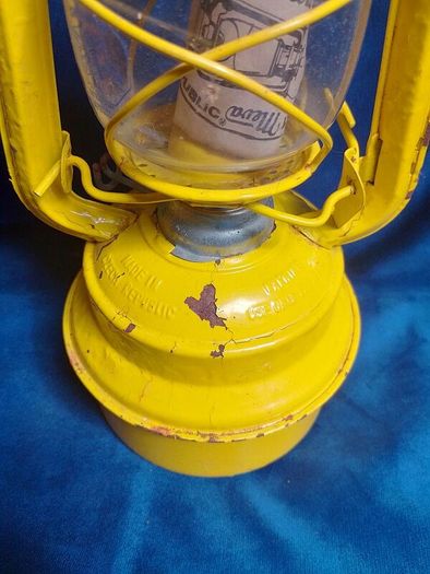 vintage kerosene lantern hurricane