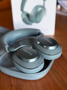 Bowers & Wilkins PX7 S3