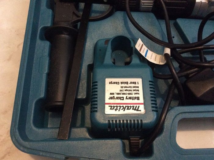 Makita Site Master 24V Cordless Drill with Hammer Functionality For Sale
