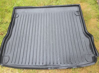 AUDI Q5 Accessories (Roof-rails and mats)
