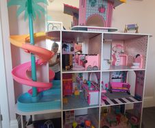 LOL dollhouse