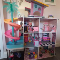 LOL dollhouse