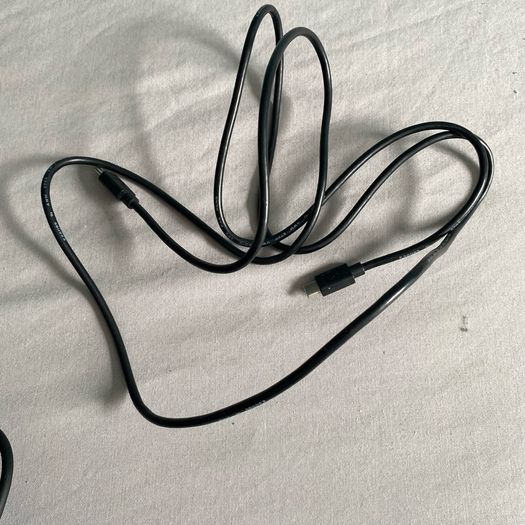 Miscellaneous electronic cables