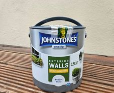 Johnstones Brilliant White - Masonry Paint