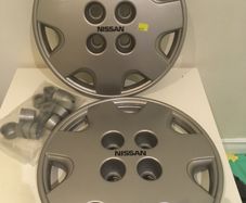 Nissan Anti theft hub caps