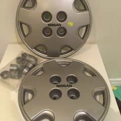 Nissan Anti theft hub caps