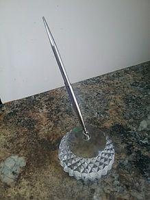 Crystal paper weight pen
