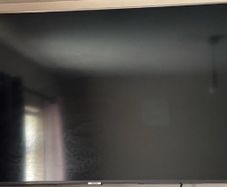Samsung 4k HD tv 50" with bracket