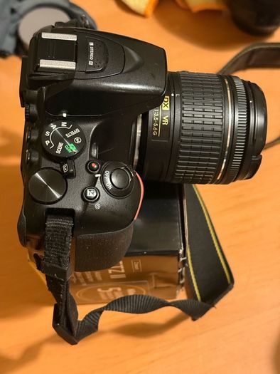 Nikon D5600+ lens