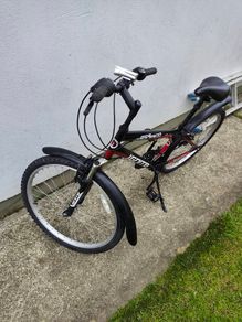 bike 26"wheels, mudguards,front, rear lamp ready to ride!