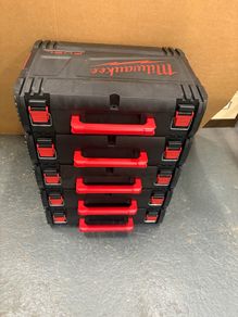 Milwaukee fuel stackable boxes x5