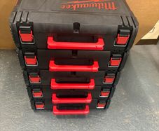 Milwaukee fuel stackable boxes x5
