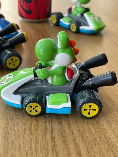 Super mario Kart - Mario, Toad and Yoshi