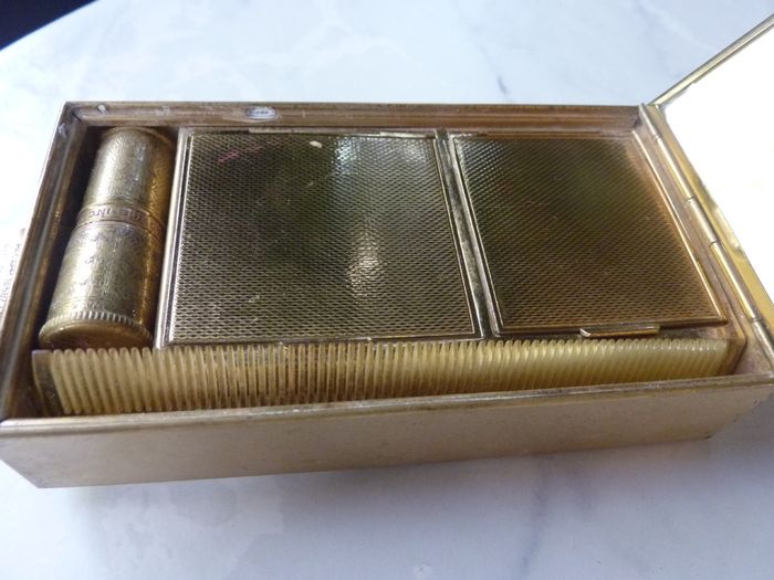 Vintage Art Deco Park Lane (L.S. Mayer) Gold-Tone Vanity Purse/Cigarette Case. Mesh Wristlet.