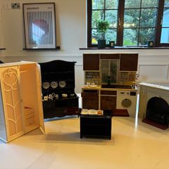 Vintage 1970s/1980s Sindy Doll Furniture Collection - 5 Piece Job Lot With Accessories