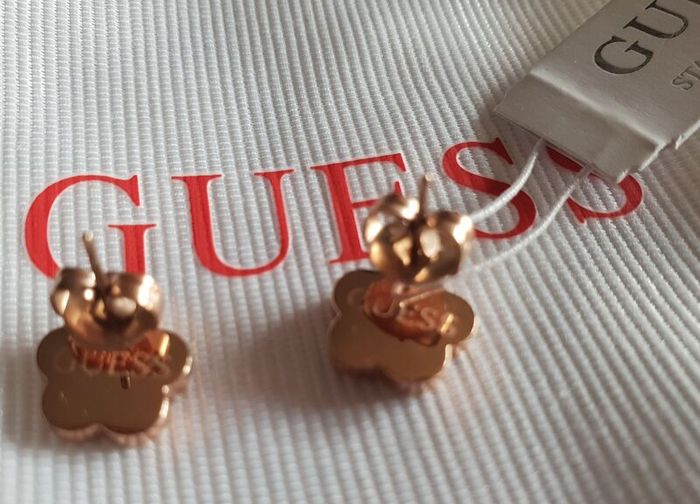 New Guess Earrings Studs