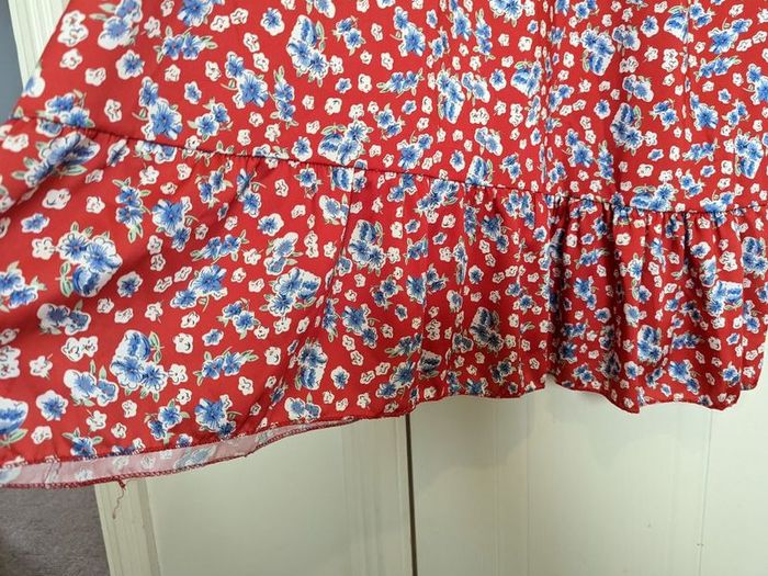 Perfect for Summer. Stunning full length Boohoo dress