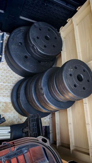 Gym weights and barbells
