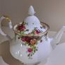 Royal Albert Old Country Roses Large Tea Pot, 1300 ml Image 4