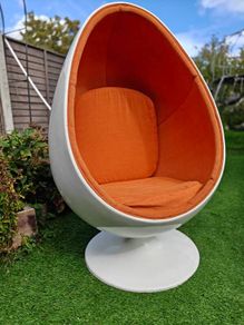 Egg Pod Chair