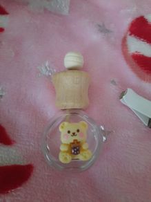 cute refillable perfume/oil bottle