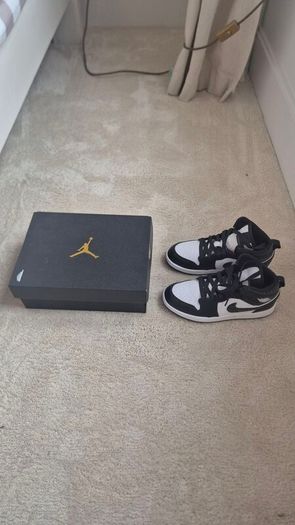 Nike Jordans 1 - brand new