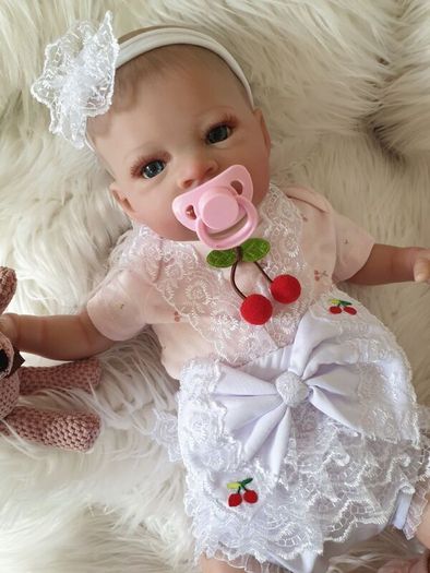 Reborns By Laura.  Sophie Is Back!! 20inch Heavy, Weighted Reborn Doll.  Welcome To View