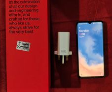 OnePlus 7T with original box and charger