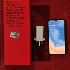 OnePlus 7T with original box and charger