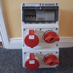 Postage - Mennekes - 937560 AMAXX IP44 Double Wall Socket