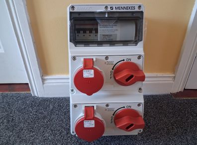 Postage - Mennekes - 937560 AMAXX IP44 Double Wall Socket
