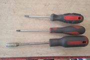 3 screwdrivers