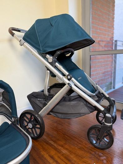 Uppababy Vista V2 Finn colour pram travel system