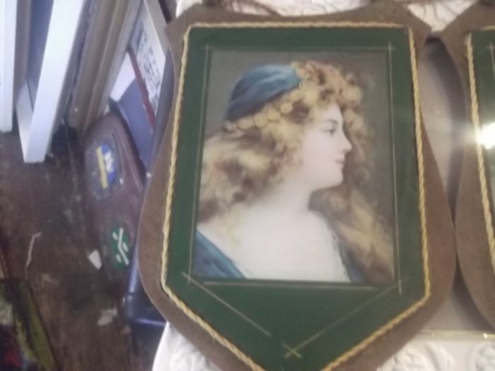 2 antiques pictures of of two ladies  c 1900