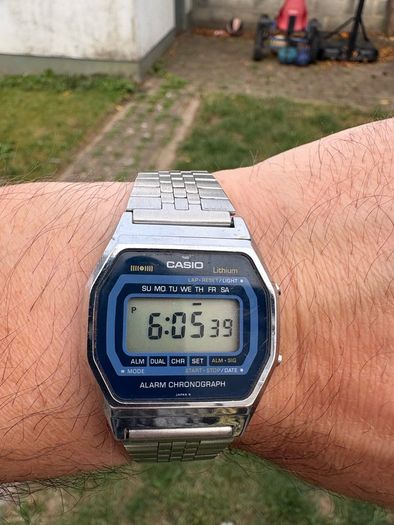 Casio vintage quartz