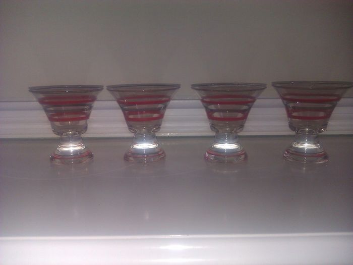 Set of 4 Vintage Liqueur Glasses.