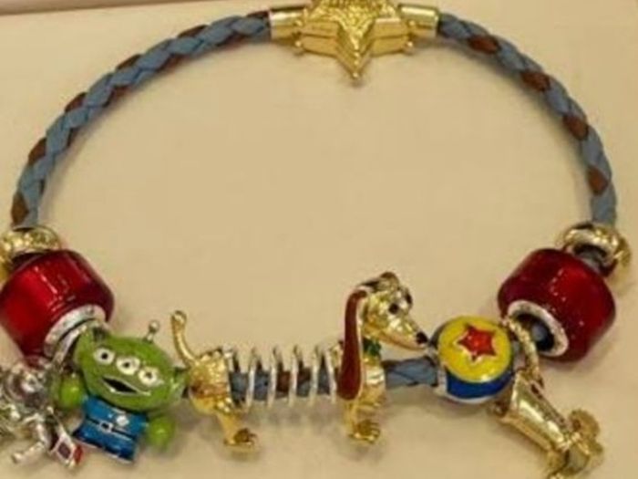 Pandora Disney Pixar Toy Story Slinky Dog Charm Brand New